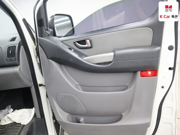 2014 - hyundai grand starex