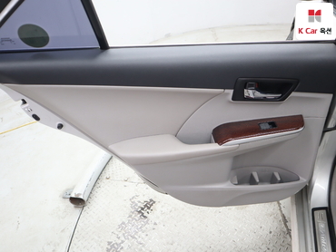 2012 - toyota camry