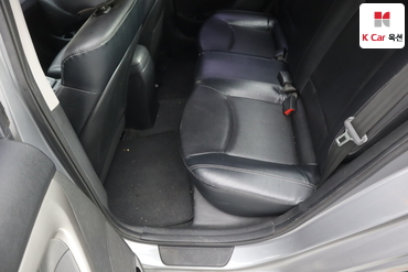 2012 - hyundai avante