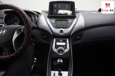 2012 - hyundai avante