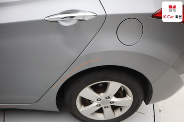 2012 - hyundai avante