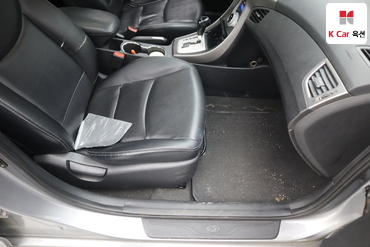 2012 - hyundai avante