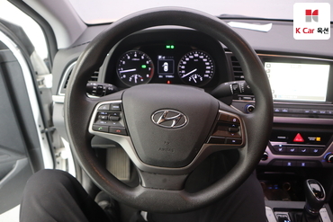 2018 - hyundai avante