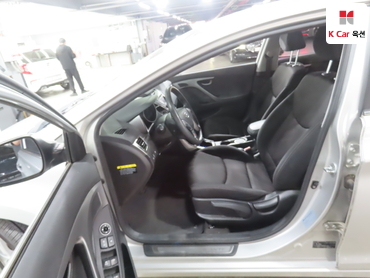 2016 - hyundai avante
