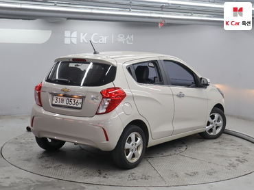 2016 - chevrolet spark