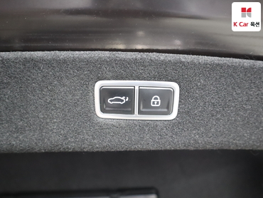 2023 - genesis g90