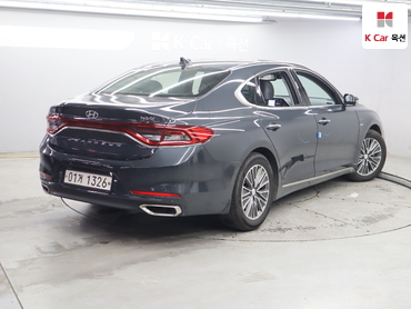 2018 - hyundai grandeur