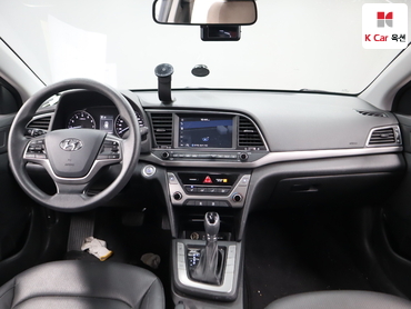 2018 - hyundai avante