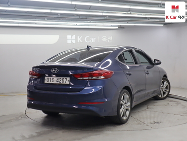2018 - hyundai avante