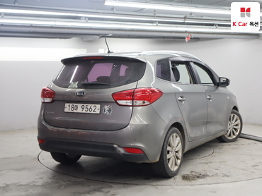 2015 - kia carens