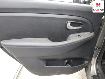 2015 - kia carens