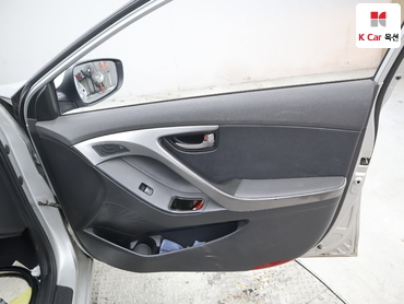 2011 - hyundai avante