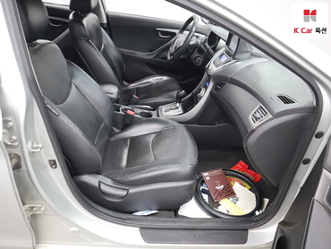2011 - hyundai avante