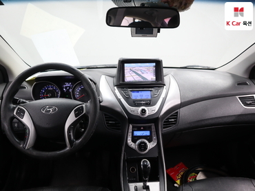 2011 - hyundai avante