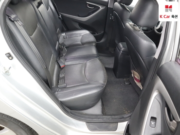 2011 - hyundai avante