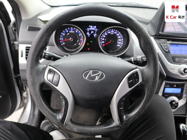 2011 - hyundai avante