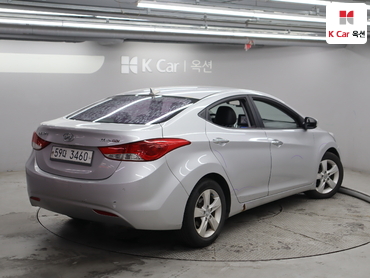 2011 - hyundai avante