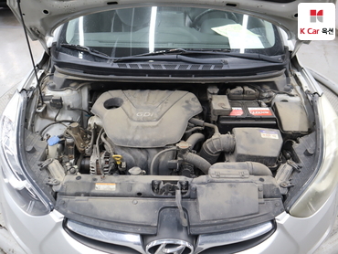 2011 - hyundai avante