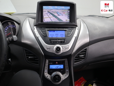 2011 - hyundai avante