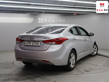 2012 - hyundai avante