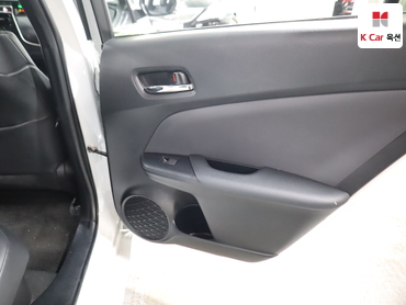 2021 - toyota prius