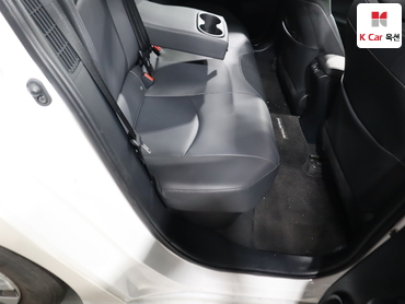 2021 - toyota prius