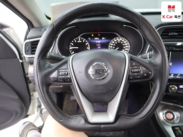2016 - nissan maxima