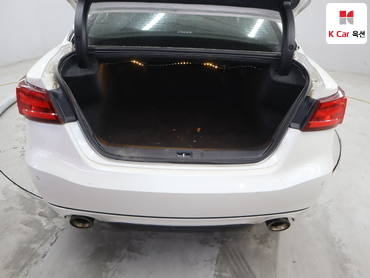 2016 - nissan maxima