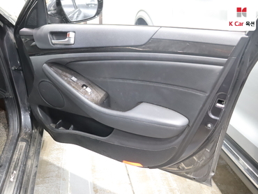 2014 - kia k7