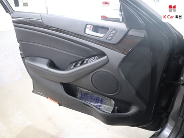 2014 - kia k7