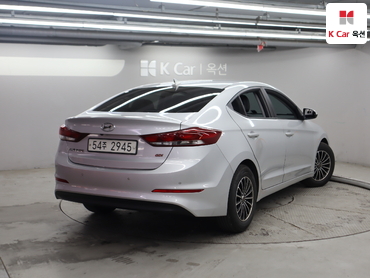 2016 - hyundai avante