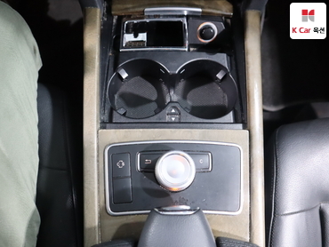 2010 - mercedes-benz e300