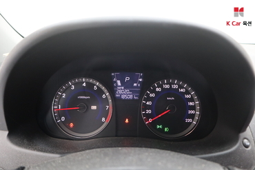 2011 - hyundai accent