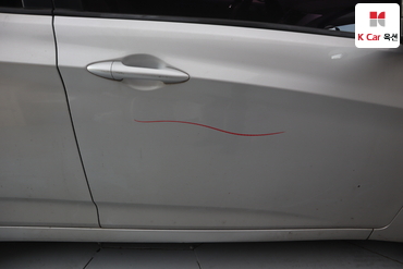 2011 - hyundai accent