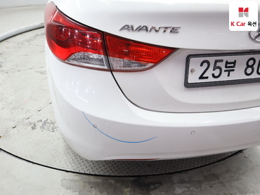 2012 - hyundai avante