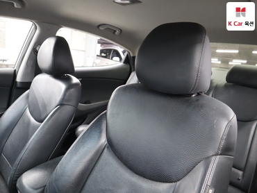 2012 - hyundai avante