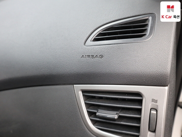 2012 - hyundai avante