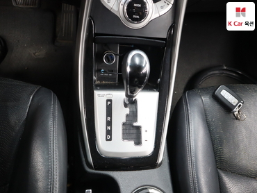 2012 - hyundai avante