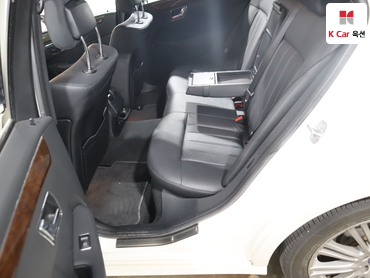 2011 - mercedes-benz e300