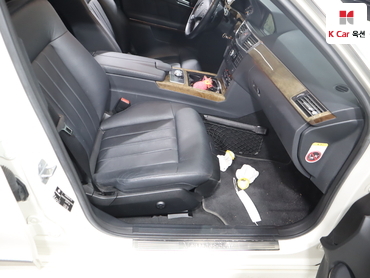 2011 - mercedes-benz e300