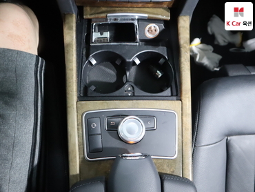 2011 - mercedes-benz e300