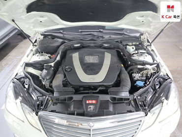 2011 - mercedes-benz e300