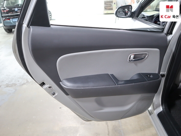 2010 - hyundai avante