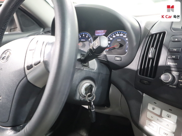 2010 - hyundai avante