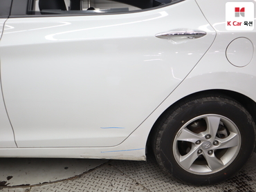 2012 - hyundai avante
