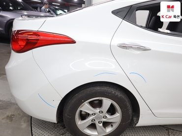 2012 - hyundai avante
