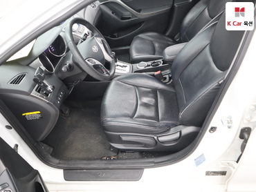 2012 - hyundai avante