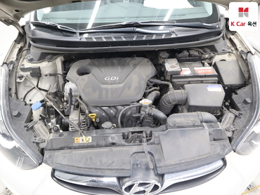 2012 - hyundai avante