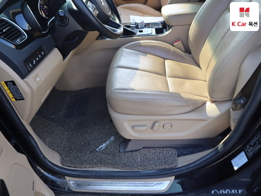 2020 - kia carnival
