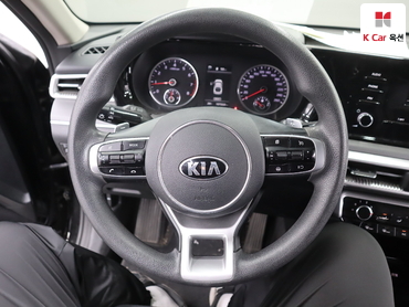2021 - kia k5